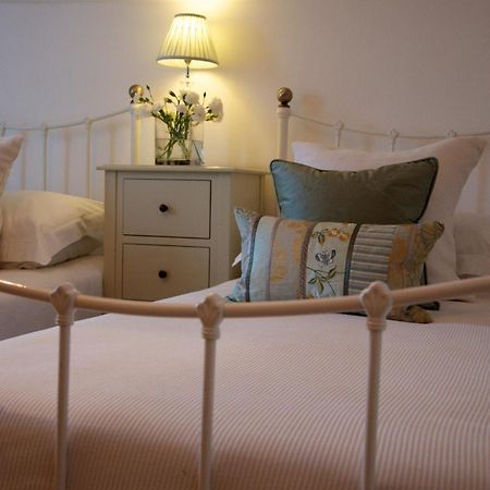Onefifty Bed & Breakfast Cowes  Bagian luar foto